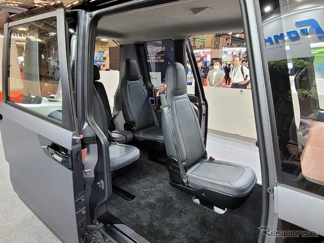 FOMMの新型 軽EV『FOMM TWO』。