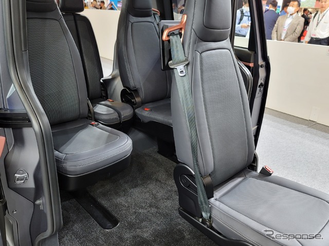 FOMMの新型 軽EV『FOMM TWO』。