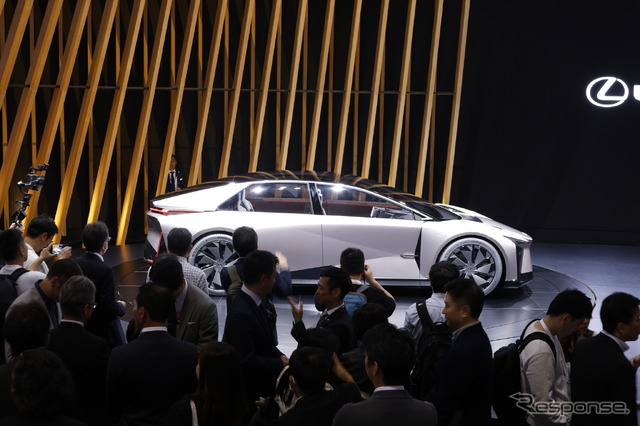 レクサス LF-ZC(ジャパンモビリティショー2023)
