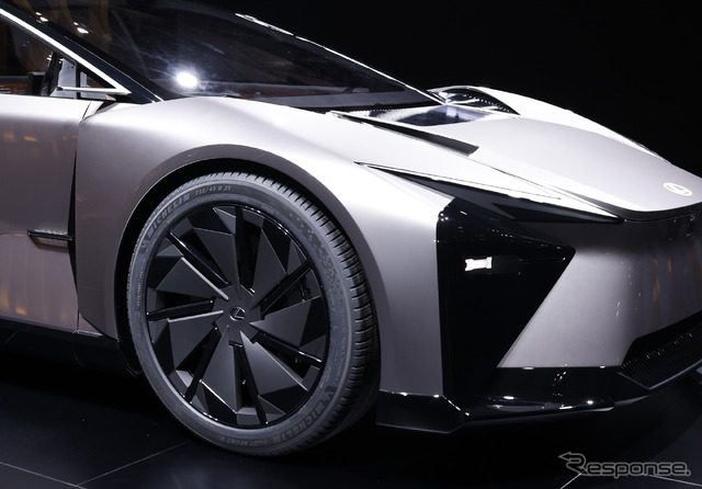 レクサス LF-ZC(ジャパンモビリティショー2023)