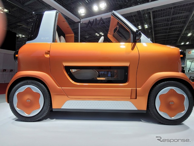 AIM EV MICRO 01のサイドビュー。