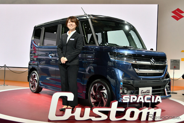 スズキスペーシアコンセプトのCMFデザインを担当した佐藤優花さん