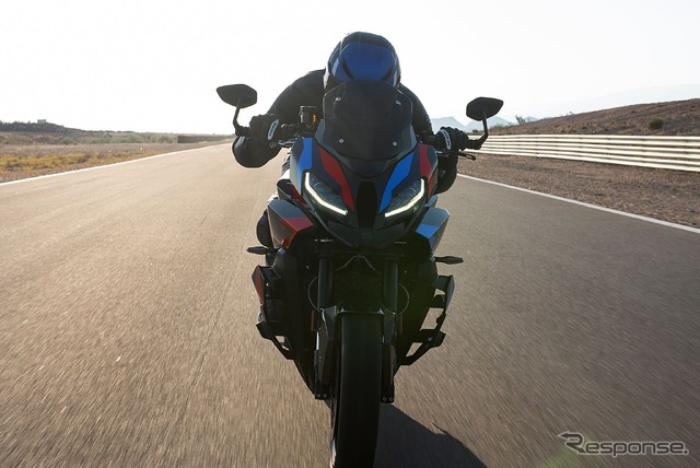 BMW M 1000 XR