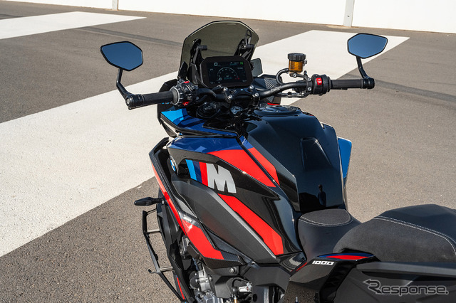 BMW M 1000 XR
