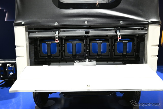 電動3輪タクシーのホンダ リキシャ(ジャパンモビリティショー2023)