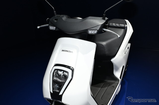 ホンダの電動スクーター EM1 e:(ジャパンモビリティショー2023)