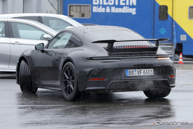 ポルシェ 911 GTS 改良新型プロトタイプ(スクープ写真)
