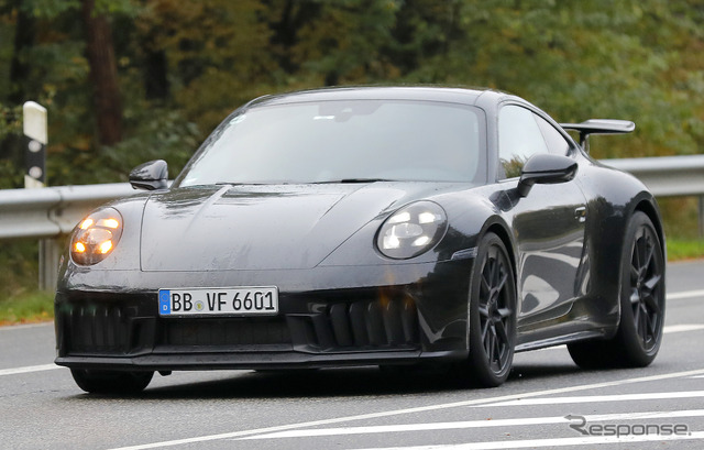 ポルシェ 911 GTS 改良新型プロトタイプ(スクープ写真)