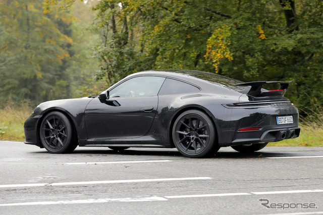 ポルシェ 911 GTS 改良新型プロトタイプ(スクープ写真)