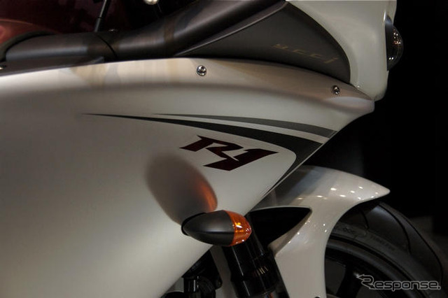 ヤマハ YZF-R1 …スーパースポーツモデルを国内投入