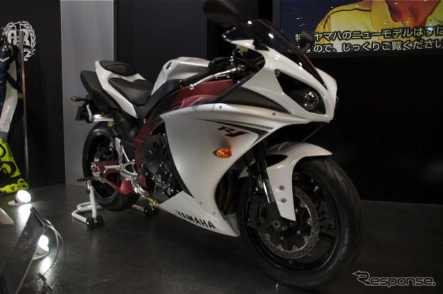 ヤマハ YZF-R1 …スーパースポーツモデルを国内投入