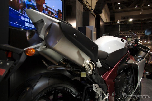 ヤマハ YZF-R1 …スーパースポーツモデルを国内投入