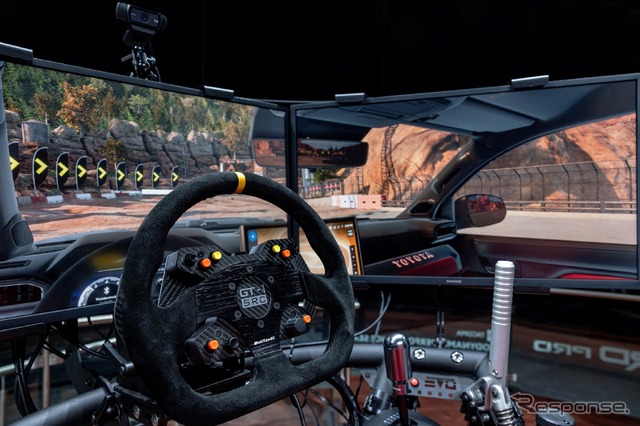 トヨタの「アイソダイナミック・パフォーマンス・シート」を疑似体験できるシミュレーター(SEMA 2023)