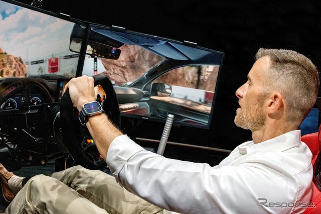 トヨタの「アイソダイナミック・パフォーマンス・シート」を疑似体験できるシミュレーター(SEMA 2023)