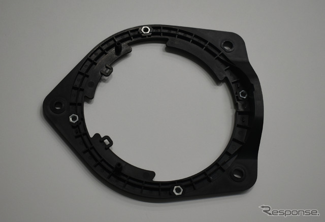 日産キャラバン（E26系）専用アルパイン製Xシリーズスピーカー取付けスペーサー