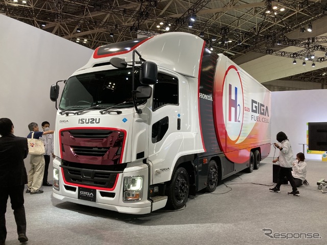 いすゞ×ホンダ（ジャパンモビリティショー2023）