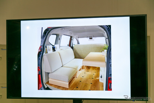 レゴやマインクラフトのように組み立てるキャンピングカー!?:トヨタ『JUNO』…ジャパンモビリティショー2023