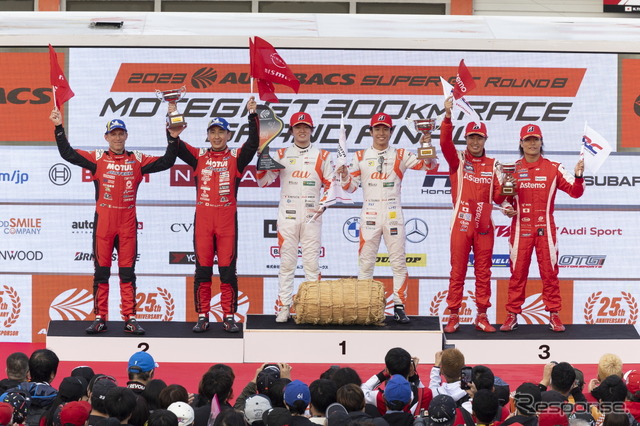 GT500クラス表彰式