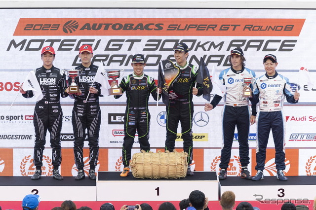 GT300クラス表彰式