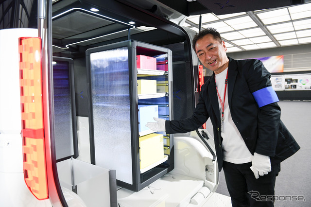 トヨタクルマ開発センタービジョンデザイン部インテリアデザイン室主幹の和田行雄さん