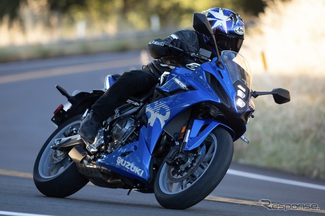 スズキ GSX-8R