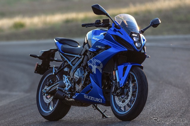 スズキ GSX-8R