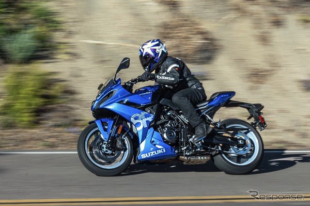 スズキ GSX-8R