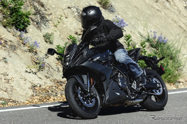 スズキ GSX-8R