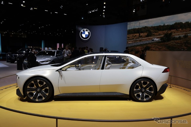 BMW ヴィジョン・ノイエ・クラッセ(ジャパンモビリティショー2023)