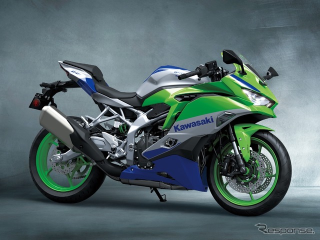 カワサキ Ninja 40周年記念モデル発売へ、懐かしのZXRカラーが カワサキ Ninja 40周年記念モデル発売へ、懐かしのZXRカラーが