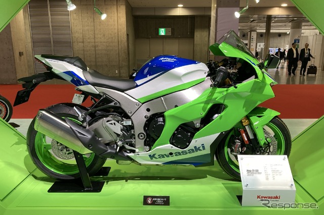 Ninja ZX-10R 40th Anniversary Edition（ジャパンモビリティショー2023）