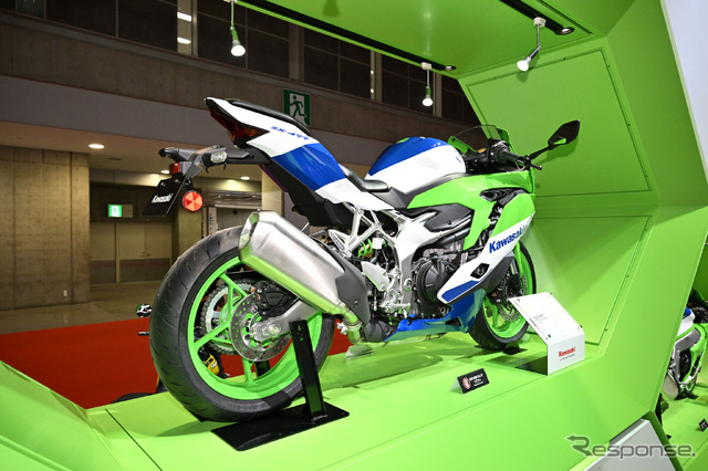 Ninja ZX-4RR 40th Anniversary Edition（ジャパンモビリティショー2023）