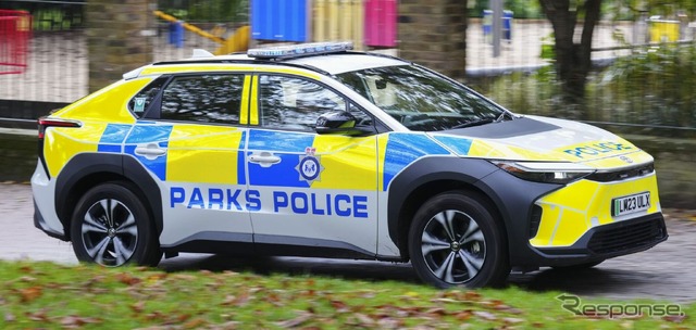 トヨタ bZ4X の英国ロンドン公園警察のポリスカー仕様
