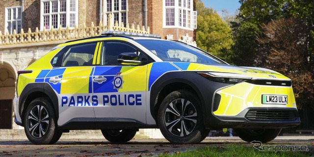 トヨタ bZ4X の英国ロンドン公園警察のポリスカー仕様