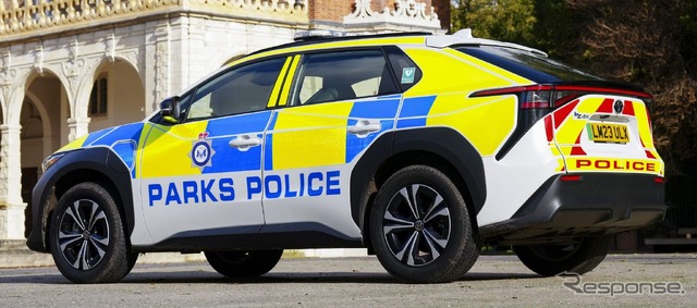 トヨタ bZ4X の英国ロンドン公園警察のポリスカー仕様