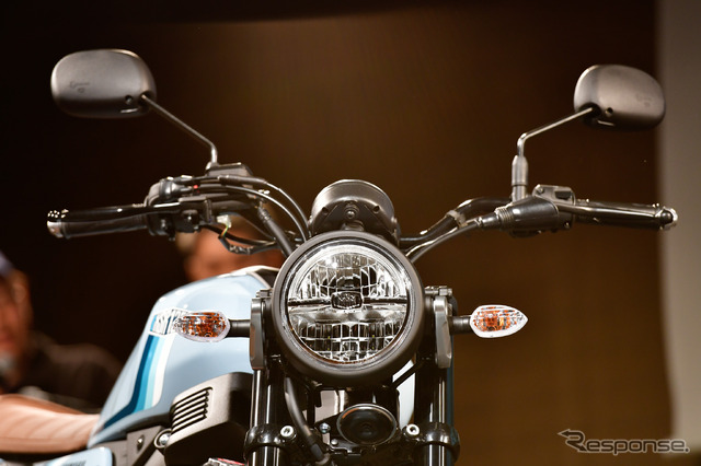 ヤマハ XSR125 ABS