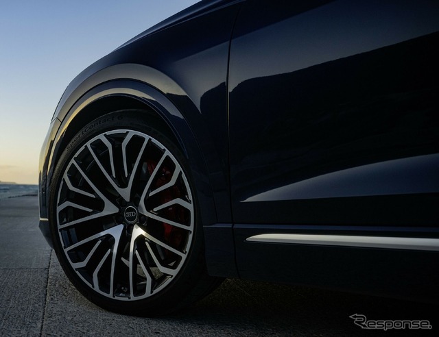 アウディ SQ8 改良新型