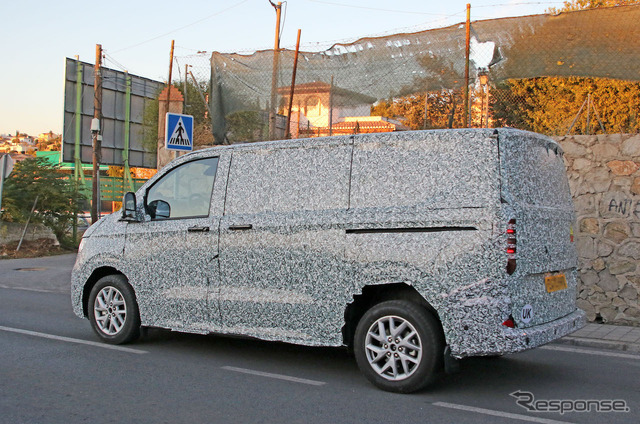 VW トランスポーター 次期型プロトタイプ(スクープ写真)
