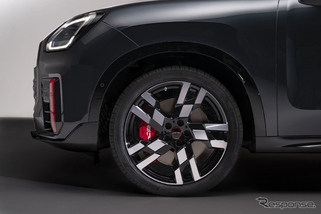 MINI ジョンクーパーワークス・カントリーマン ALL4 新型