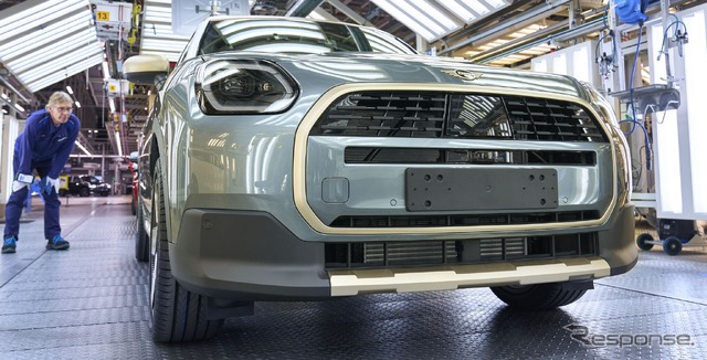 BMWグループの独ライプツィヒ工場で生産を開始したMINI カントリーマン(クロスオーバー)新型