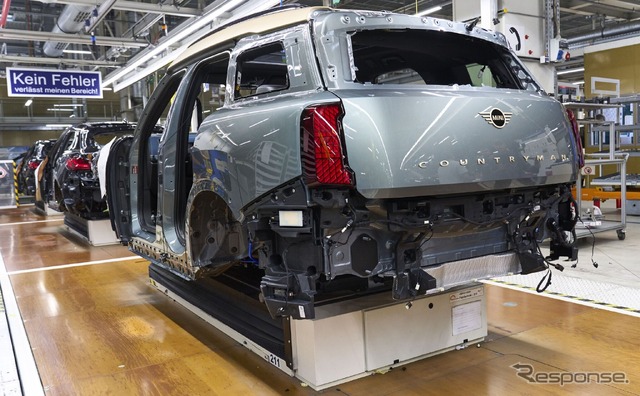 BMWグループの独ライプツィヒ工場で生産を開始したMINI カントリーマン(クロスオーバー)新型