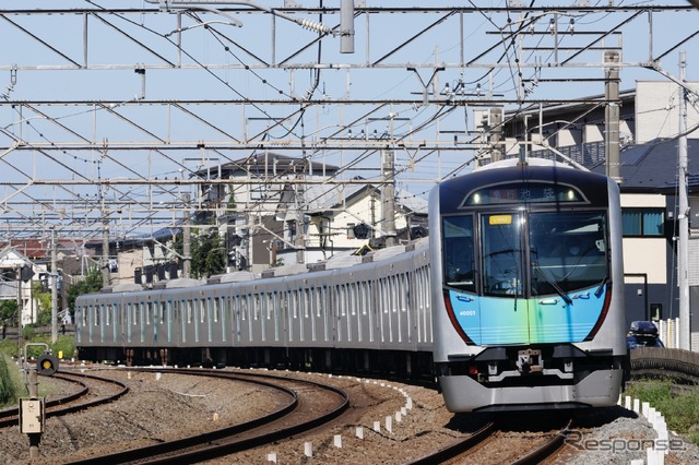 西武線全線実質CO2ゼロ運行：省エネルギー車両の40000系