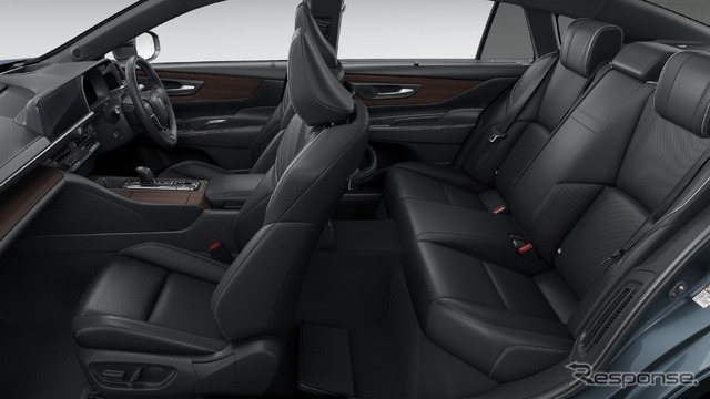 トヨタ・クラウン・セダン 新型(日本仕様)