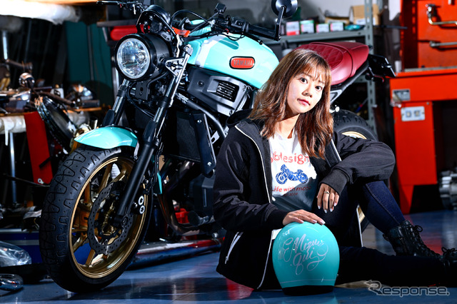 指出瑞貴カスタムのヤマハ XSR700