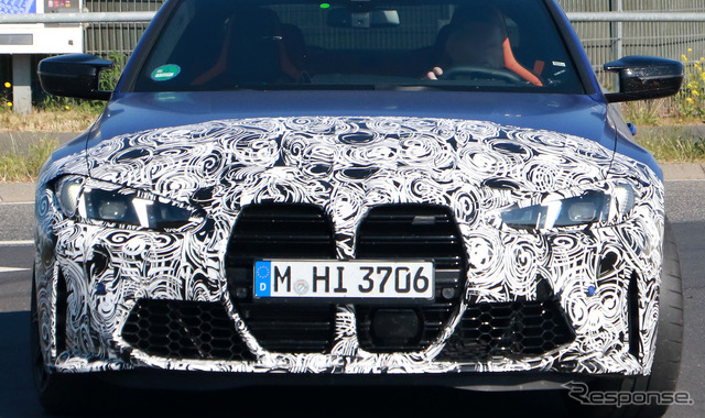 BMW M4クーペ 改良新型プロトタイプ(スクープ写真)