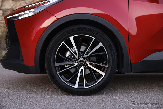 トヨタ C-HR 新型(欧州仕様)