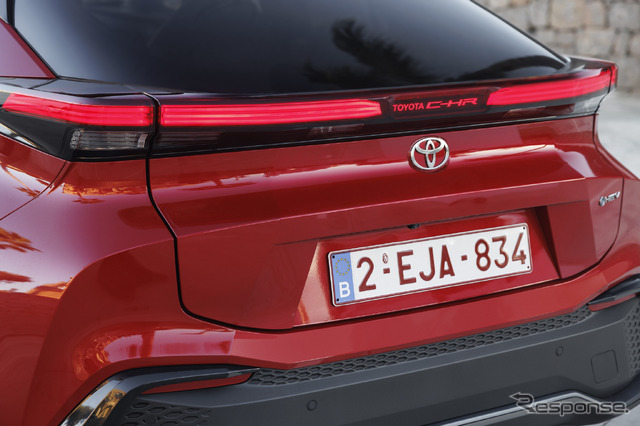 トヨタ C-HR 新型(欧州仕様)
