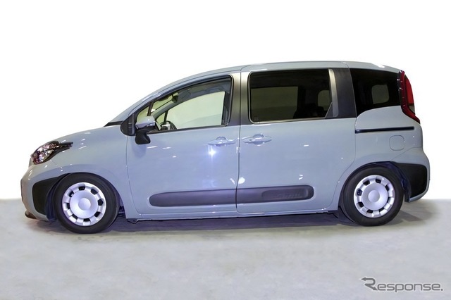 SpecS 車高調キット［01011209135-qq］トヨタ・シエンタ（MXPL10G）用実装例