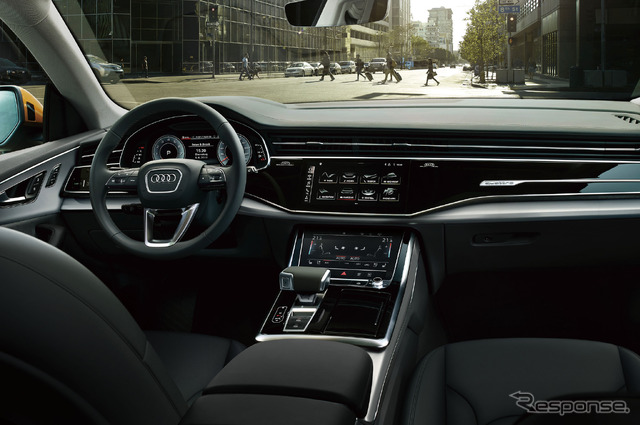 アウディ Q8 50 TDI クワトロ