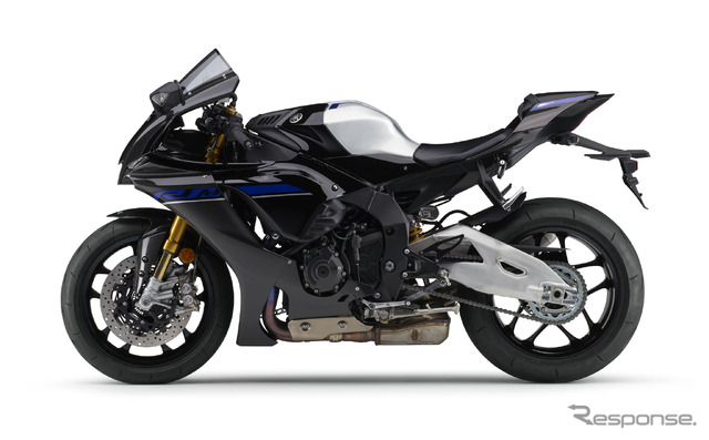 ヤマハ YZF-R1M ABS ブラックメタリックX(カーボン)